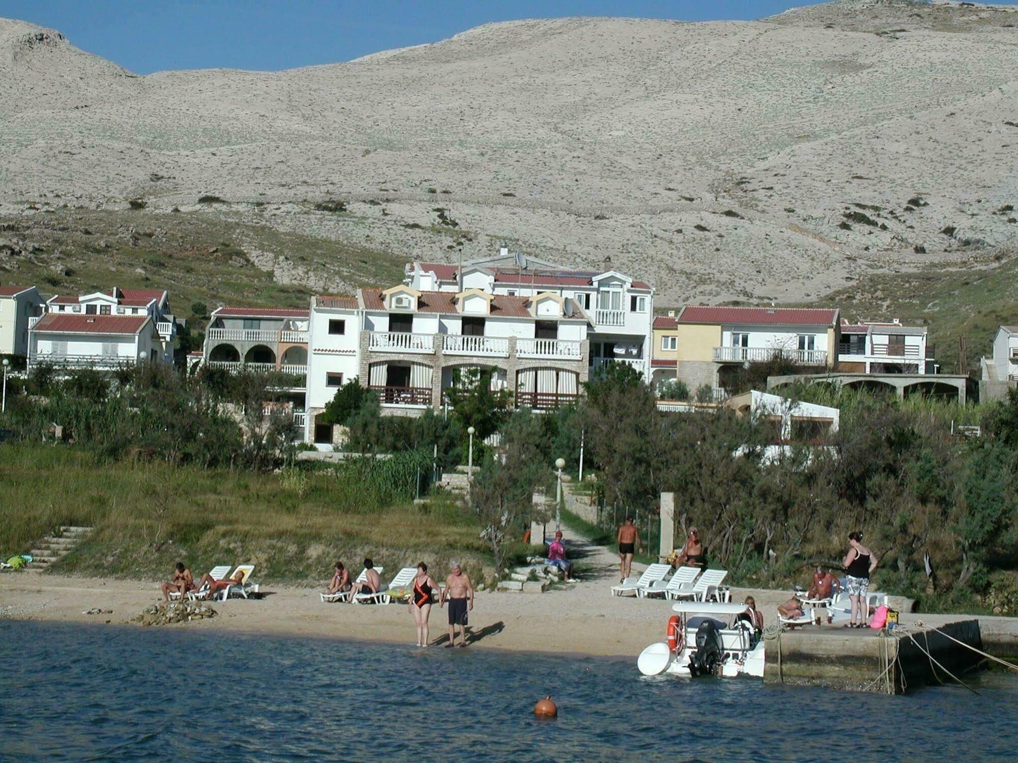 Hotel Tony باغ المظهر الخارجي الصورة